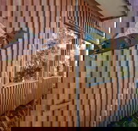 Bed in the Treetops Bed  Breakfast - Accommodation Cairns