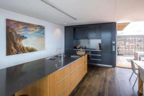 Avalon City Retreat - Accommodation Cairns 2