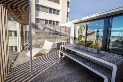 Avalon City Retreat - Accommodation Cairns 0