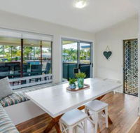 Finlays Retreat Pet Friendly House Yamba - Accommodation Cairns