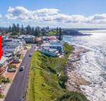 Avalon 1 overlooking beautiful Convent Beach - Accommodation Cairns