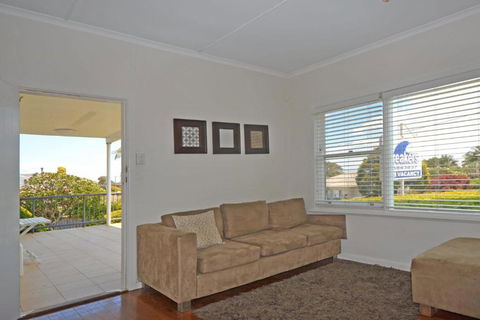 Breakers 1 2 Hill Street - Accommodation Cairns 4
