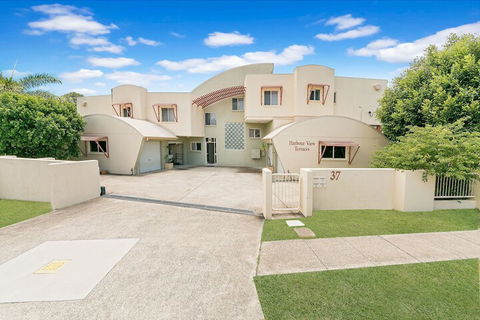 Redcliffe Peninsula Penthouse - Accommodation Cairns 1