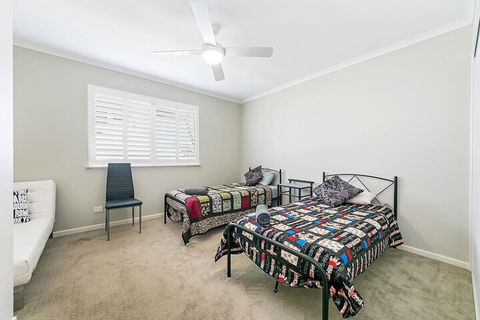 Redcliffe Peninsula Penthouse - Accommodation Cairns 6