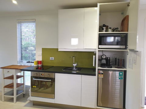 Goat Island Bungalow - Accommodation Cairns 5