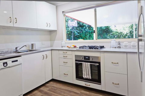 Shasta Place - Accommodation Cairns 6