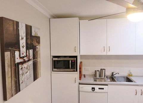 Shasta Place - Accommodation Cairns 4