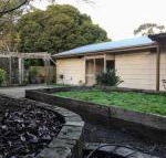 Romantic Getaway with Spa  Wifi Pet Friendly - Accommodation Cairns