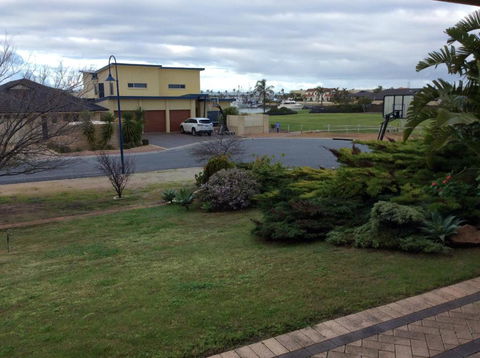 Marina Park View - Accommodation Cairns 2