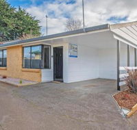 Elkie Villa 2 Bedroom Unit Burnie - Accommodation Cairns