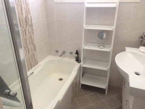 Cockatoo Corner Armidale - Accommodation Cairns 3