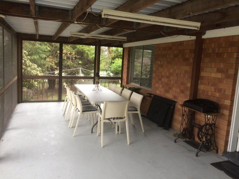 Cockatoo Corner Armidale - Accommodation Cairns 6