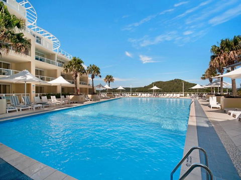 Bella Mare 2 Bedroom Ocean View Terrace Apt - Accommodation Cairns 1