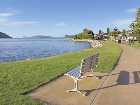 Bella Mare 2 Bedroom Ocean View Terrace Apt - Accommodation Cairns 6