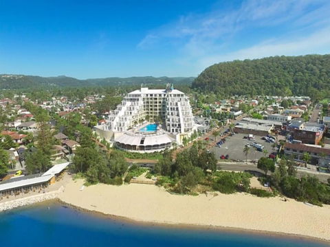 Bella Mare 2 Bedroom Ocean View Terrace Apt - Accommodation Cairns 2