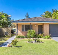 A SWEET ESCAPE Carefree Beach Home - Accommodation Cairns