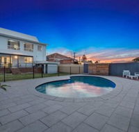 Waterview Beach house - Accommodation Cairns