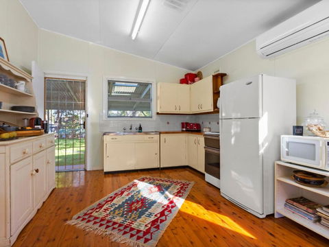 Between 2 Beaches Comfortable Private Sanctuary - Accommodation Cairns 3