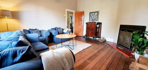Galway - Accommodation Cairns 3