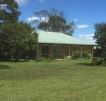 At HOME on HOLMES - Accommodation Cairns