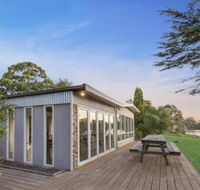 Bluff View River House Stunning Riverfront - Accommodation Cairns