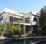 20 Orania Court Spacious home with swimming pool - Accommodation Cairns