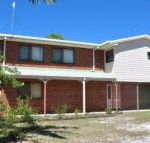 31 Bombala Crescent Two storey home with covered outdoor deck fully fenced backyard. Pet friendly - Accommodation Cairns
