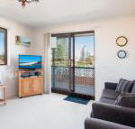 Seabreeze 4 Opposite Bowling Club - Accommodation Cairns