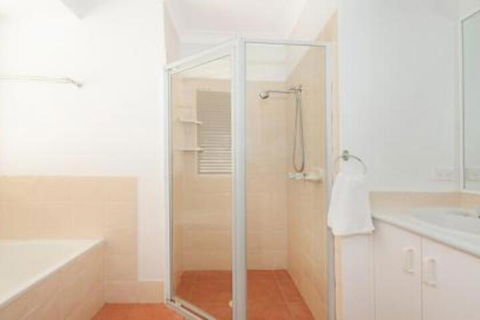 Seachange Foxtel Netflix WiFi - Accommodation Cairns 6