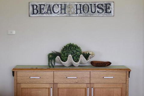 Beachside Husky Waterfront - Accommodation Cairns 4