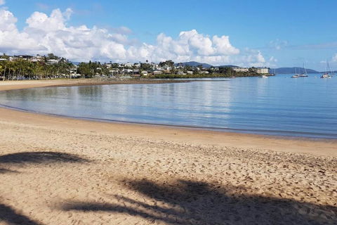 AIRLIE BEACH Delight. Hop Skip Jump To Everything - Accommodation Cairns 3