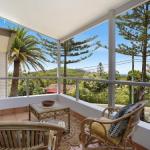 EAST COAST ESCAPES Lighthouse Studio - Accommodation Cairns 1