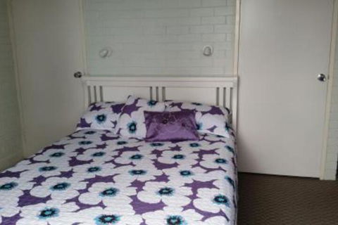 By The Sea Unit 3 13 Esplanade Kings Beach - Accommodation Cairns 3