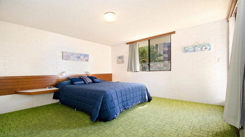 By The Sea Unit 4 13 Esplanade Kings Beach - Accommodation Cairns 4