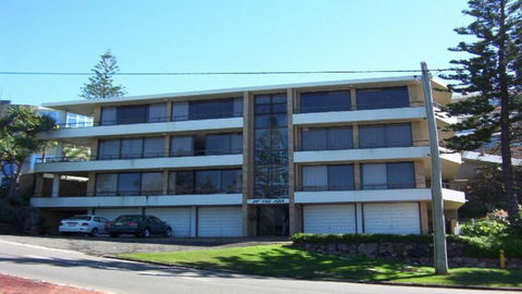 By The Sea Unit 4 13 Esplanade Kings Beach - Accommodation Cairns 2