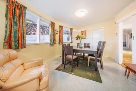 Doncaster Beautiful 4 Bedder+ Walking To Westfield - Accommodation Cairns 7