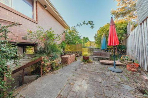 Doncaster Beautiful 4 Bedder+ Walking To Westfield - Accommodation Cairns 5