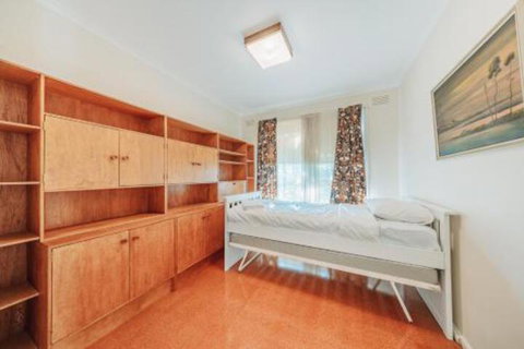 Doncaster Beautiful 4 Bedder+ Walking To Westfield - Accommodation Cairns 3