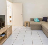 Comfy  Cosy ground floor unit - Accommodation Cairns