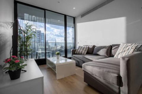 Brand New Apt With Sea Views In Heart Of St Kilda - Accommodation Cairns 0