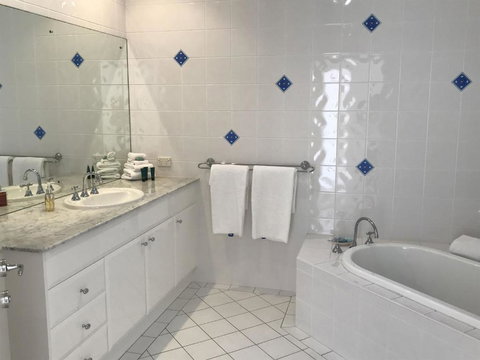 Villa Provence Coffs Harbour - Accommodation Cairns 2