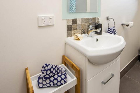 Sail Rock Apartment 2 - Accommodation Cairns 3