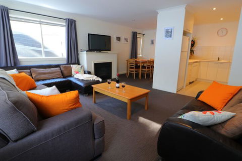 Elkhorn 11 - Accommodation Cairns 3