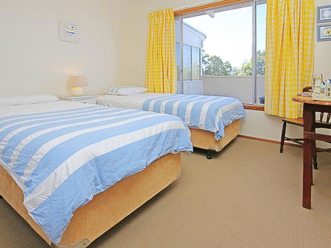 REST ASHORE At MOLLYMOOK - Accommodation Cairns 1