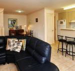 Modern 3 Bedroom Townhouse - Accommodation Cairns