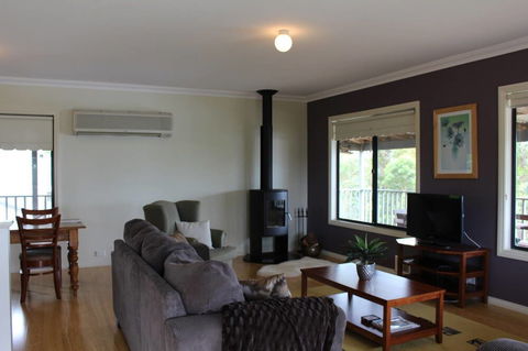 Waterside View - Accommodation Cairns 2