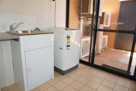 Ningaloo Breeze Villa 5 3 Bedroom Fully Self Contained Holiday Accommodation - Accommodation Cairns 4