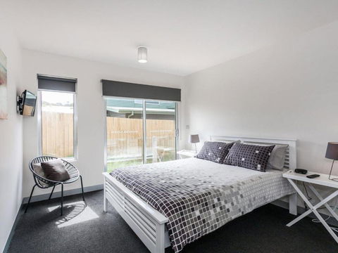 ANGLE By THE SEA Anglesea - Accommodation Cairns 3