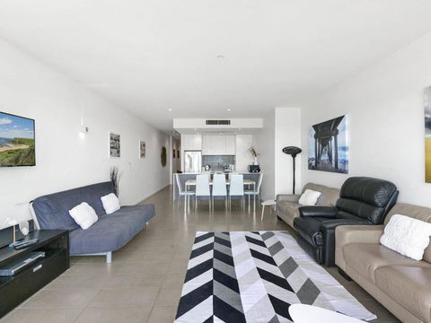 WATERFRONT THREE In The Heart Of Lorne - Accommodation Cairns 2