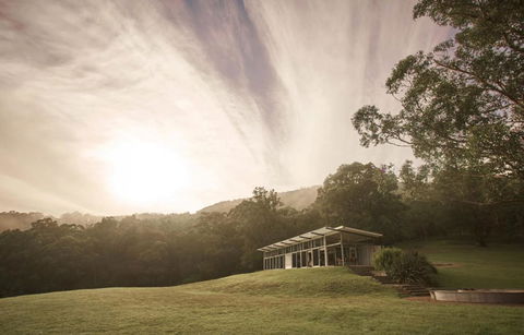 Bundaleer Architect Designed Stunning Views! - Accommodation Cairns 4